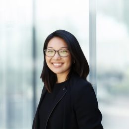 Elizabeth Mu, Associate